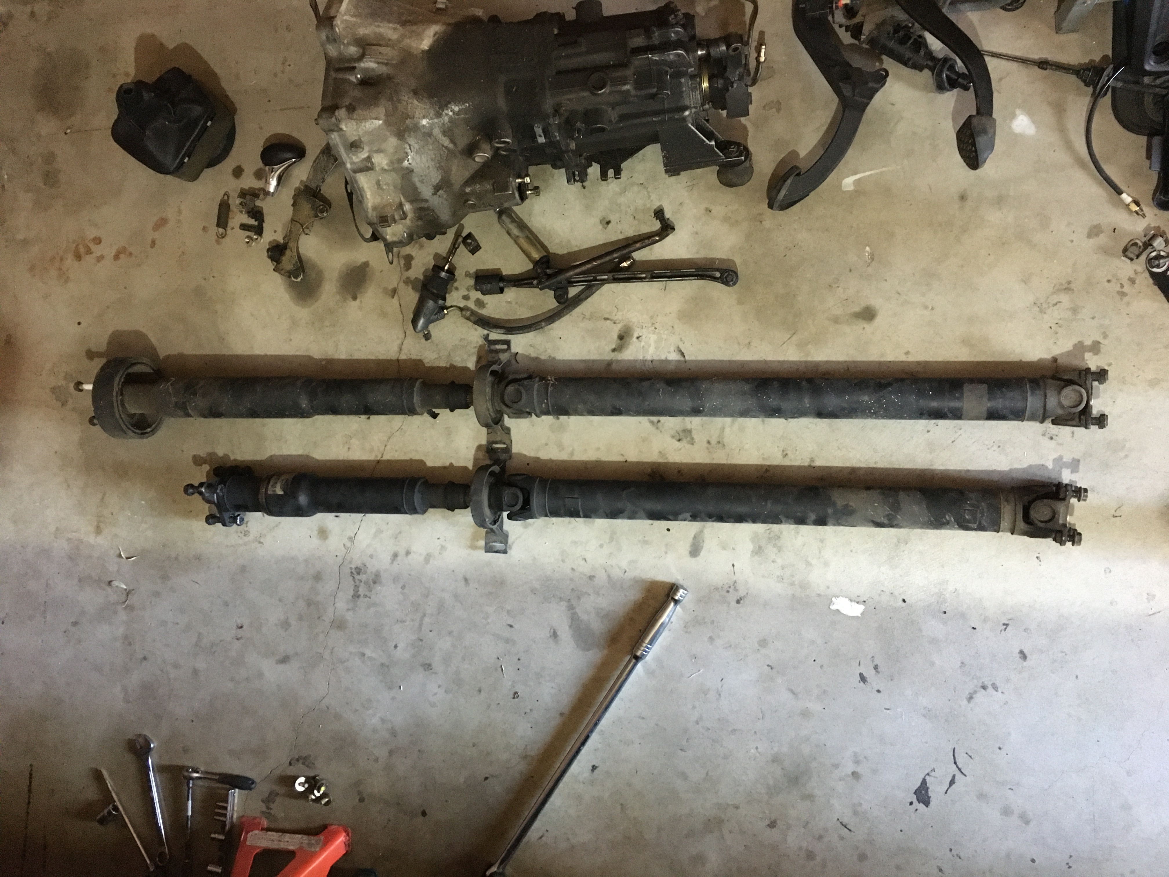 4 cyl man vs 6 cyl auto drive shaft